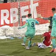 Fază controversată de arbitraj cu Iacob și Alin Roman, în Oțelul - UTA / FOTO:  Captură TV @Digi Sport 1