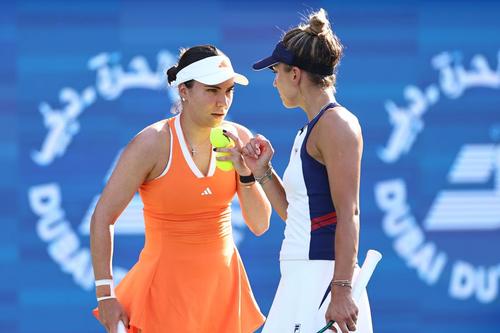 Gabriela Ruse și Jaqueline Cristian, în semifinală la Dubai/Foto: Getty Images