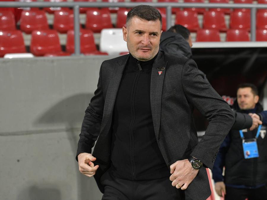 Laszlo Balint a antrenat-o în două rânduri pe UTA (2019-2022, respectiv 2022-2023) Mihalcea își acuză rivalul din Superliga de spionaj: „Știe aproape tot ceea ce se întâmplă la noi, să mă sune!”