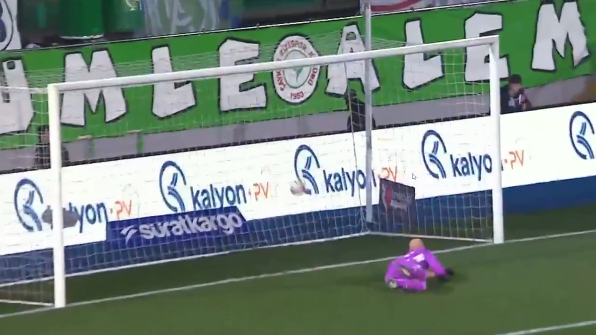 Valentin Mihăilă, „bară-gol” cu Kocaelispor