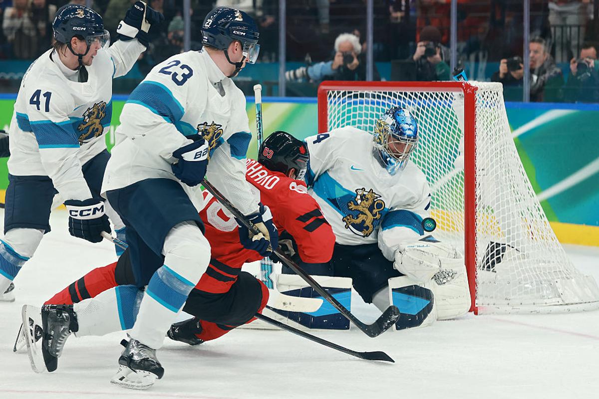 Team Canada, în finala JO! Hocheiștii nord-americani au întors scorul în ultima repriză