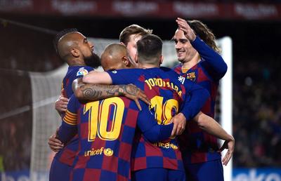 Ședință la Barcelona! Messi și celelalte vedete vor trebui să renunțe la bani