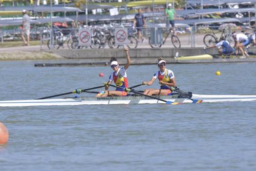 Gianina Beleagă (stânga) și Ionela Cozmiuc au câștigat titlul mondial în 2017 și 2018, iar în 2019 au terminat pe 4 cursa de la Mondiale // FOTO Cristi Preda