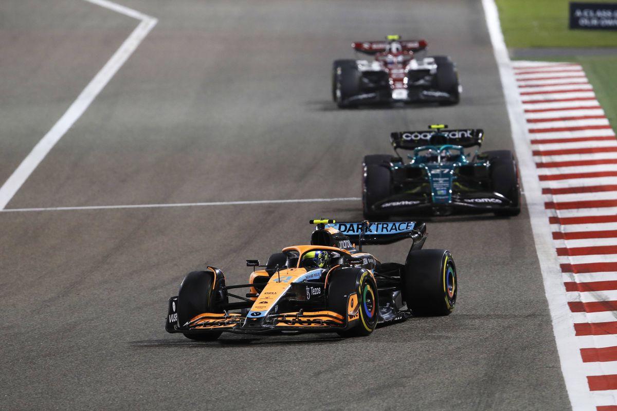 „Dublă” Ferrari în Marele Premiu din Bahrain, la debutul în noul sezon! Final incendiar de cursă: Verstappen a abandonat