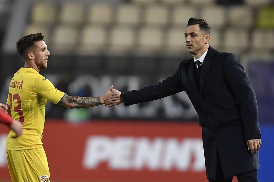 Alexandru Băluță, în tricoul României, în mandarul lui Mirel Rădoi // foto: Imago Images Soția unui internațional român a ieșit la atac, după primele convocări ale lui Edi Iordănescu: „Rușine. Făcute cu ochii închiși! Aș putea spune mai multe...”