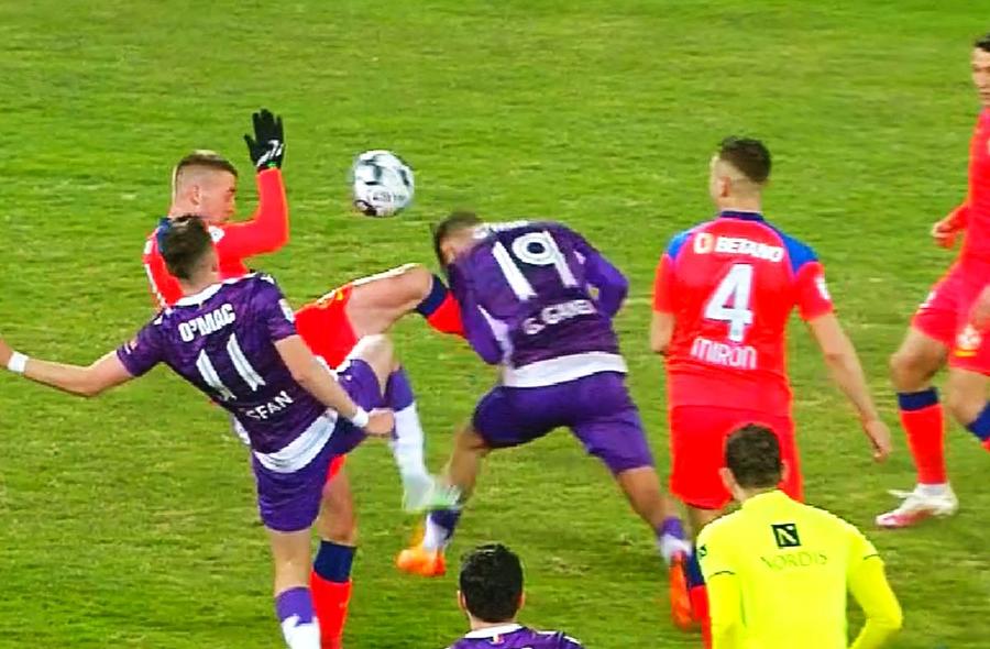 Greșeli grave de arbitraj în FC Argeș - FCSB! Verdictele specialistului la cele 8 faze-cheie analizate