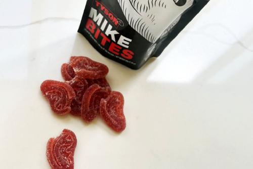 Produsele comercializate de Mike Tyson / Sursă foto: Twitter