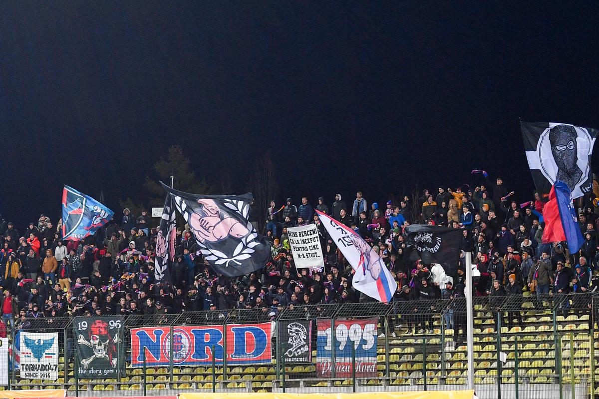 Greșeli grave de arbitraj în FC Argeș - FCSB! Verdictele specialistului la cele 8 faze-cheie analizate