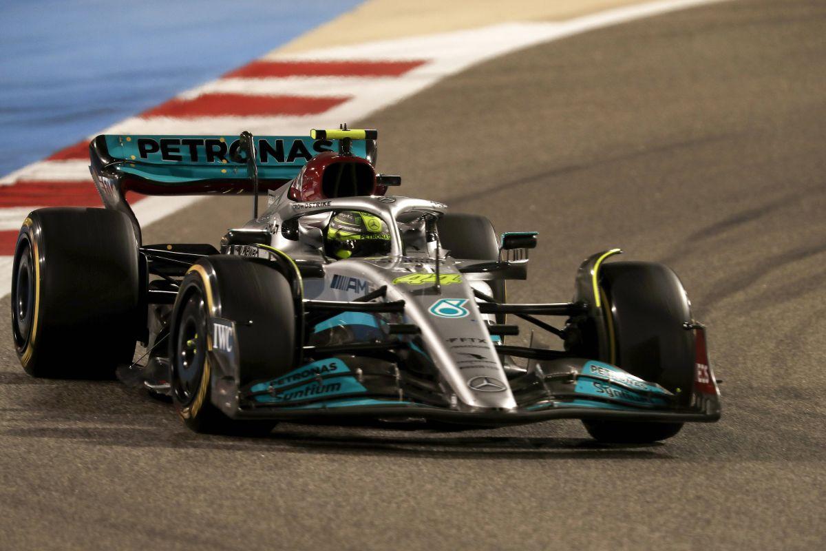 „Dublă” Ferrari în Marele Premiu din Bahrain, la debutul în noul sezon! Final incendiar de cursă: Verstappen a abandonat