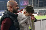 Ce nu s-a văzut la TV în CFR Cluj - Rapid » Un giuleștean a ieșit în lacrimi de pe teren