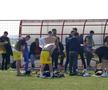 „Jucăm printre tranșee, ca-n război!”. Reportaj GSP la Liga 5, cu fotbal, conducte de gaze și spectatori mascați: „Joacă titulari «Scoică», «Pisică», «Lună», «Buze moi»”