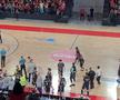 A apărut filmarea! Scene ȘOCANTE cu campioana României la baschet! Bătaie și dosar penal: „A ieșit din sală, a mers pe șantierul din apropiere și s-a întors cu o tijă de fier”