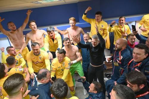 În direct la GSP Live, Raul Rusescu a alcătuit echipa-tip a României cu jucătorii convocați de selecționerul Edi Iordănescu pentru amicalele cu Irlanda de Nord și Columbia.