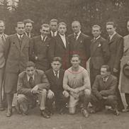 Vasile Cipcigan (încercuit). Foto: Arhiva Tiberiu Fărcaș