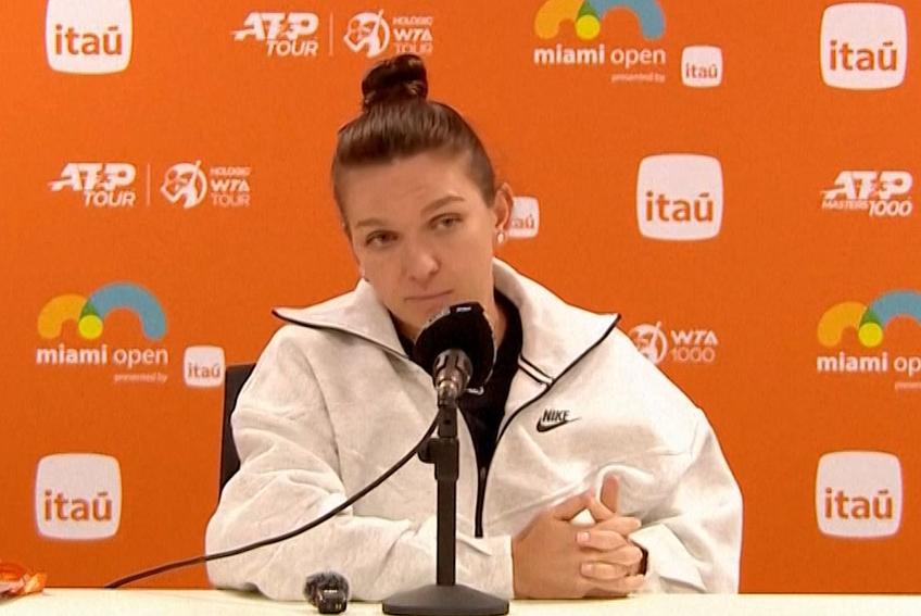 Simona Halep (32 de ani) i-a răspuns rivalei Caroline Wozniacki (33 de ani, locul 129 WTA), care contestase prezența ei la turneul din Miami, unde a primit un wild-card pentru a putea participa.