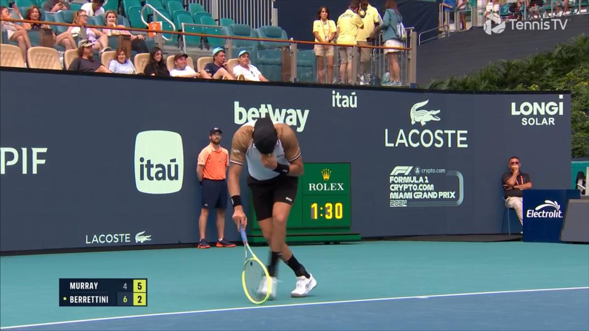 Matteo Berrettini, probleme medicale în meciul cu Andy Murray de la Miami