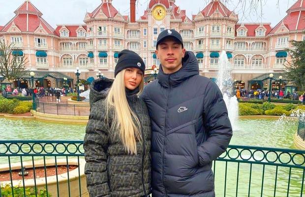 Cine este surpriza pregătită de Edi Iordănescu pentru amicalele din această lună » Soție franțuzoaică, are dublă cetățenie si e pasionat de golf