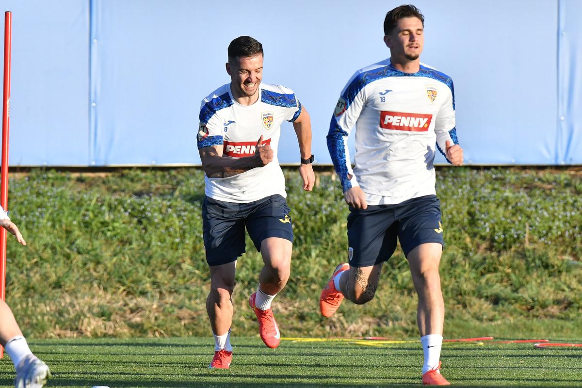 Imagini de la antrenamentul oficial al României dinaintea partidei cu Bosnia » Ce a făcut Mircea Lucescu timp de 15 minute