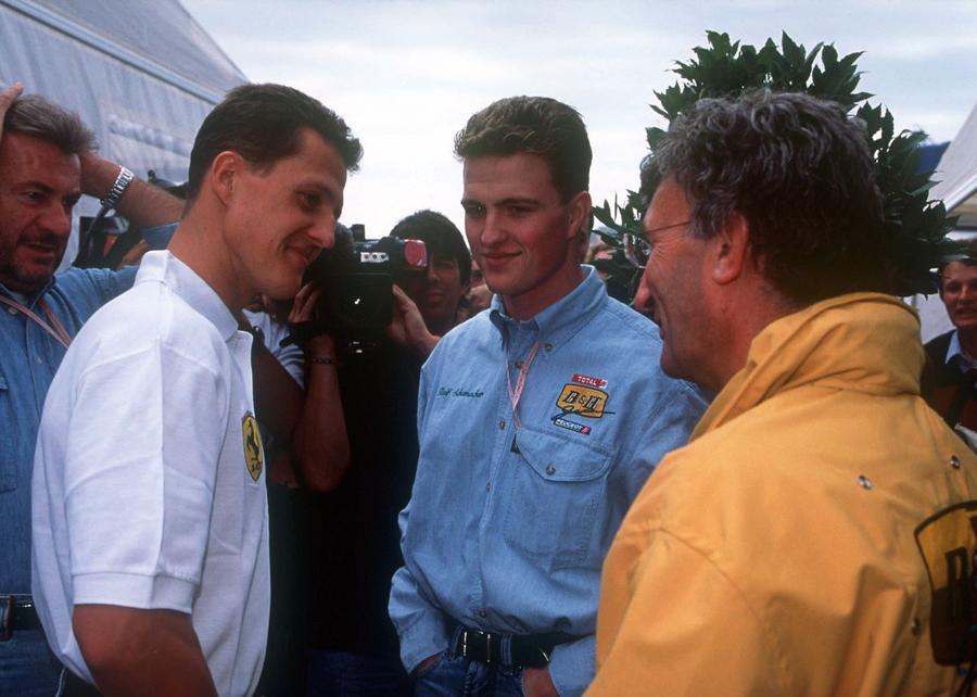 Eddie Jordan cu Michael și Ralf Schumacher în 1996 Foto: Imago Images A murit Eddie Jordan, legendar patron de echipă în Formula 1