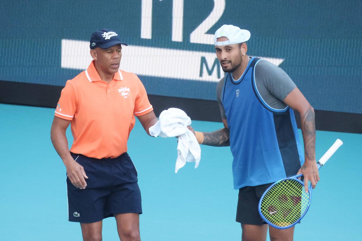 Nick Kyrgios s-a întors, victorie cu Mackenzie McDonald
