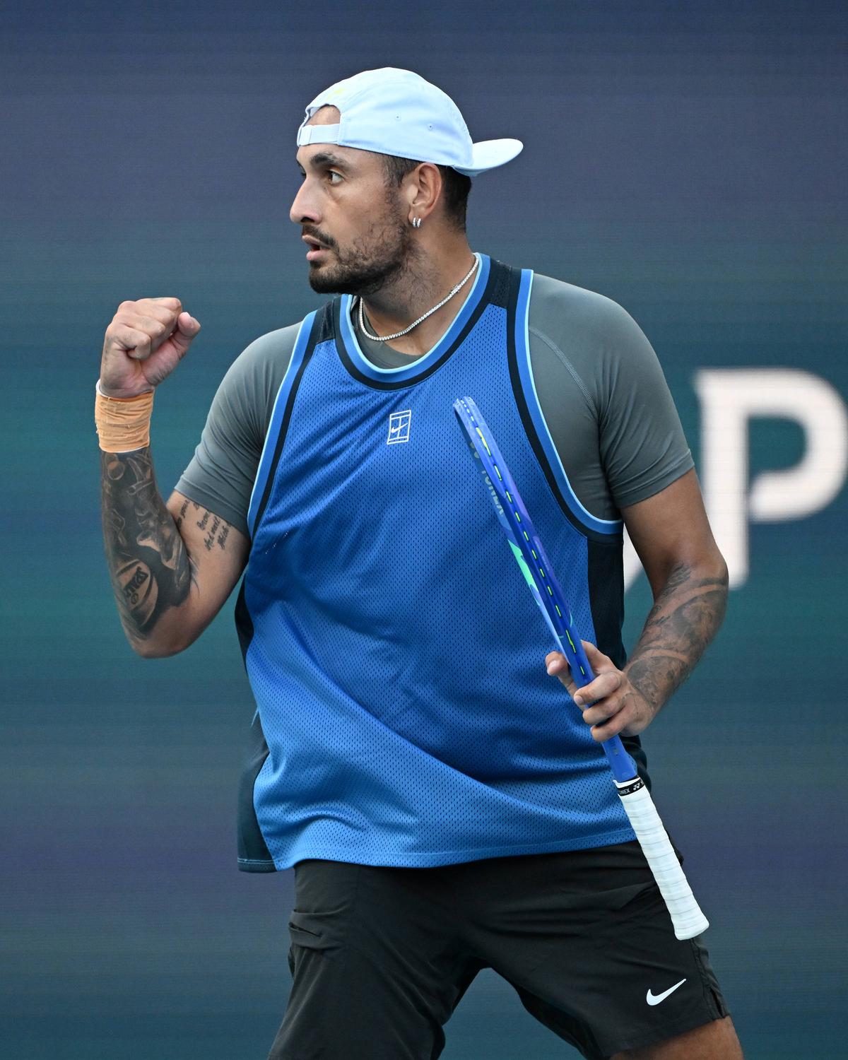 Nick Kyrgios s-a întors, victorie cu Mackenzie McDonald
