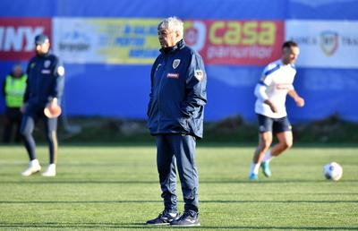 Imagini de la antrenamentul oficial al României dinaintea partidei cu Bosnia » Ce a făcut Mircea Lucescu timp de 15 minute