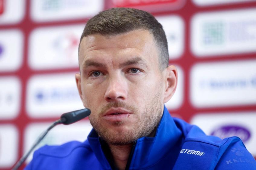 Edin Dzeko și Sergej Barbarez, selecționerul Bosniei, se tem de România înaintea partidei de mâine: „Pleacă favoriți!”
