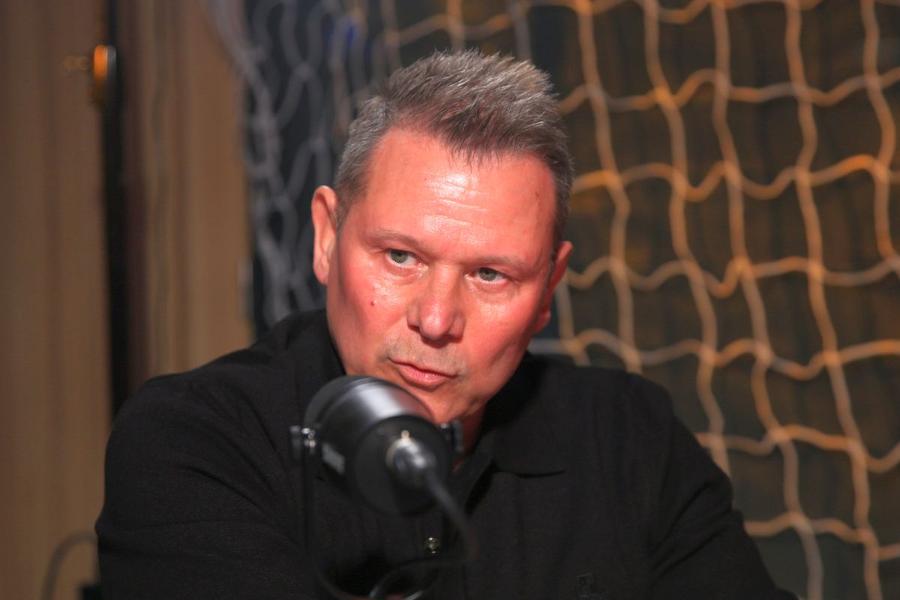 Thomas Neubert, la podcastul GSP „2 la 1”, foto: Ionuț Iordache (GSP.ro) Thomas Neubert divulgă cauza care a îngenuncheat-o pe FCSB + Îi răspunde și lui Pintilii: „Au fost două episoade urgente”