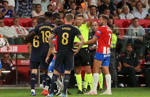 Un arbitru spaniol în activitate acuză Real Madrid de presiune: „Din cauza asta m-au suspendat”