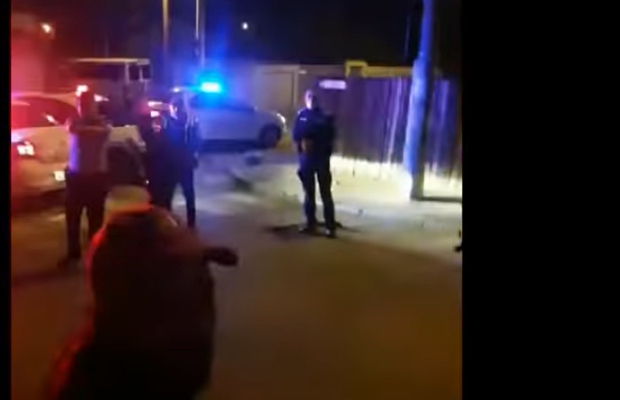 VIDEO Scene șocante în București, în prima zi de Paște » Bătaie cu pietre și focuri de armă!