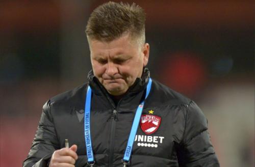 Dinamo a fost învinsă de UTA, scor 0-1. Dusan Uhrin Jr. (53 de ani) a analizat prestația elevilor săi și rămâne optimist în privința salvării de la retrogradare.