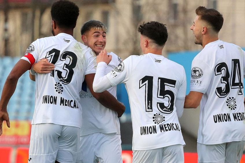 Gaz Metan a participat la meciul cu Rapid, încheiat 0-8, doar ca să bifeze prezența / Sursă foto: Facebook