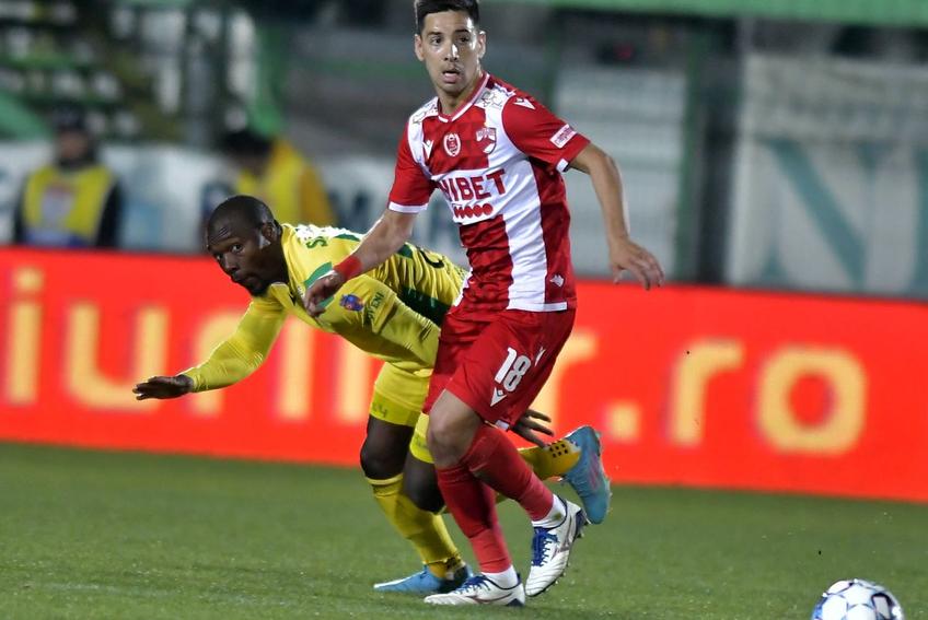 Sanoh (în galben) a marcat golul de 2-0 împotriva 