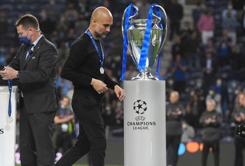 Tablourile complete ale semifinalelor cupelor europene au fost stabilite joi. Înfruntări pe muchie de cuțit se anunță atât în Liga Campionilor, cât și în Europa League și în Conference League.