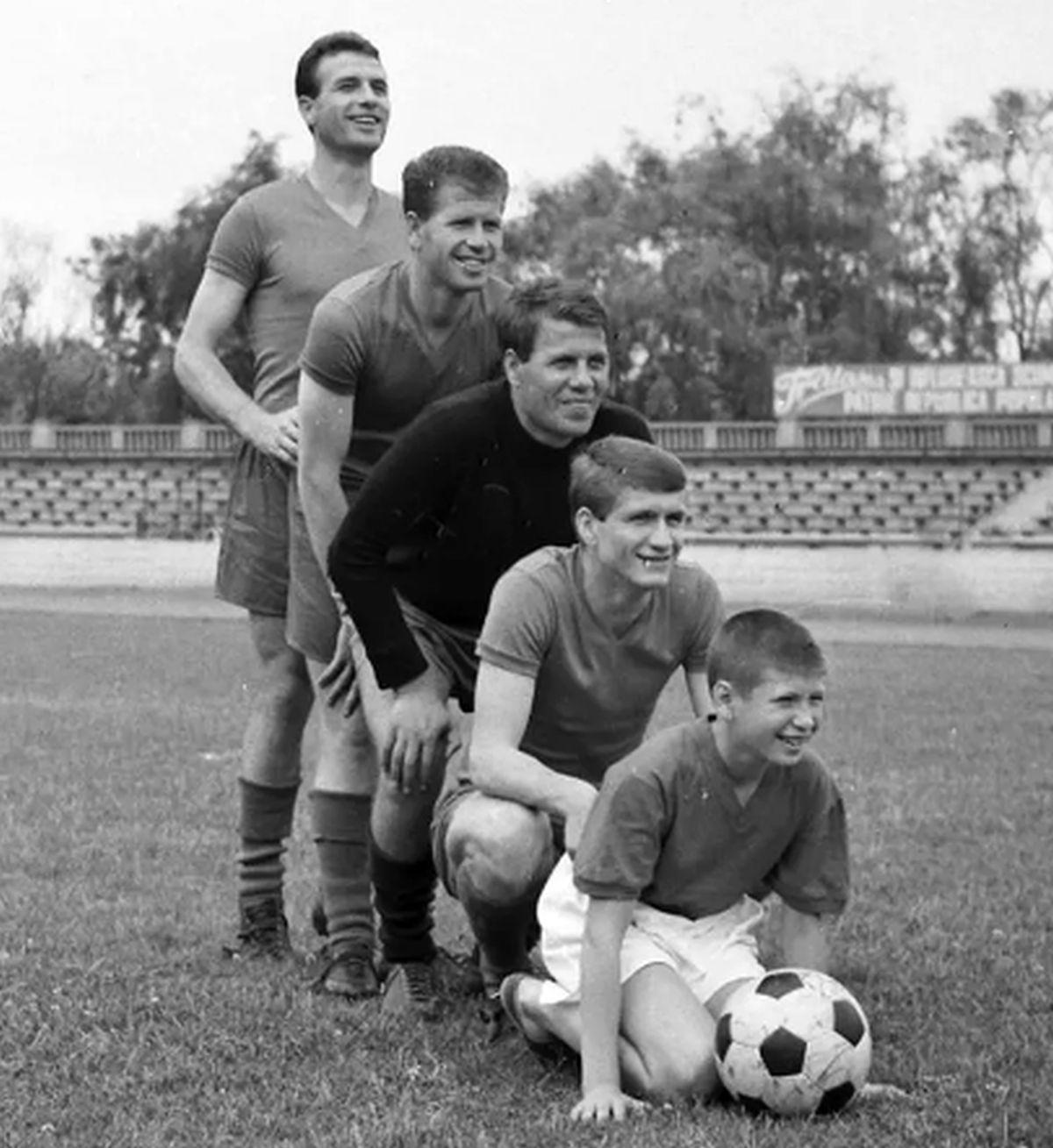 Nunweiller V - s-a mai stins o legendă a fotbalului românesc