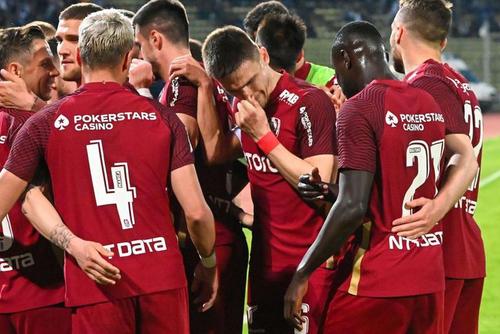 CFR Cluj e pe locul 2 în L1, cu un punct sub Farul și unul peste FCSB, care e pe 3