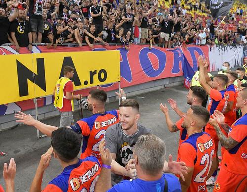 Mihai Stoica (58 de ani), managerul general al celor de la FCSB, a dezvăluit că fundașul stânga Ionuţ Panţîru (27 de ani) s-a antrenat astăzi alături de colegii lui.