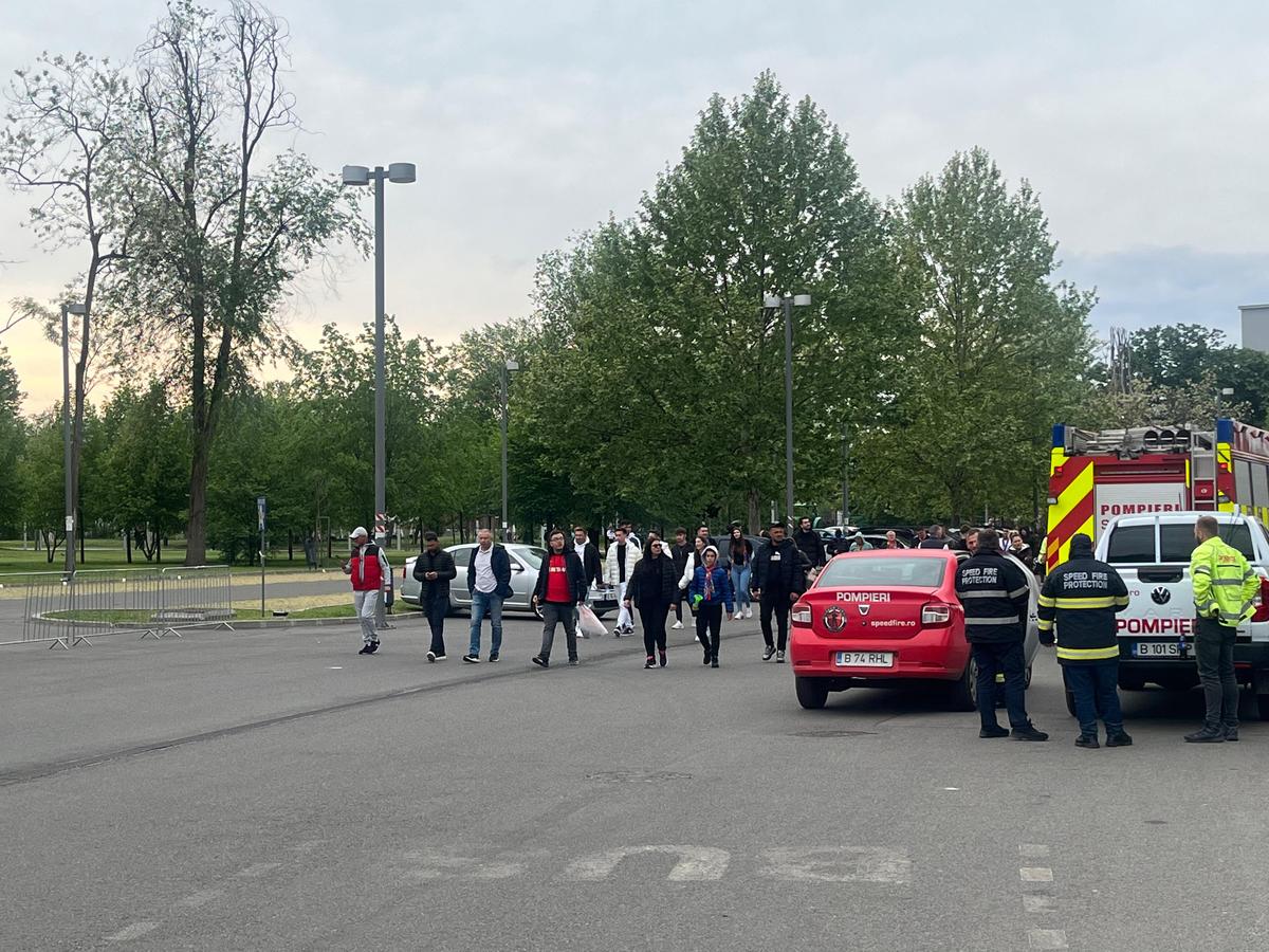 Imagini dinainte de FCSB - Rapid