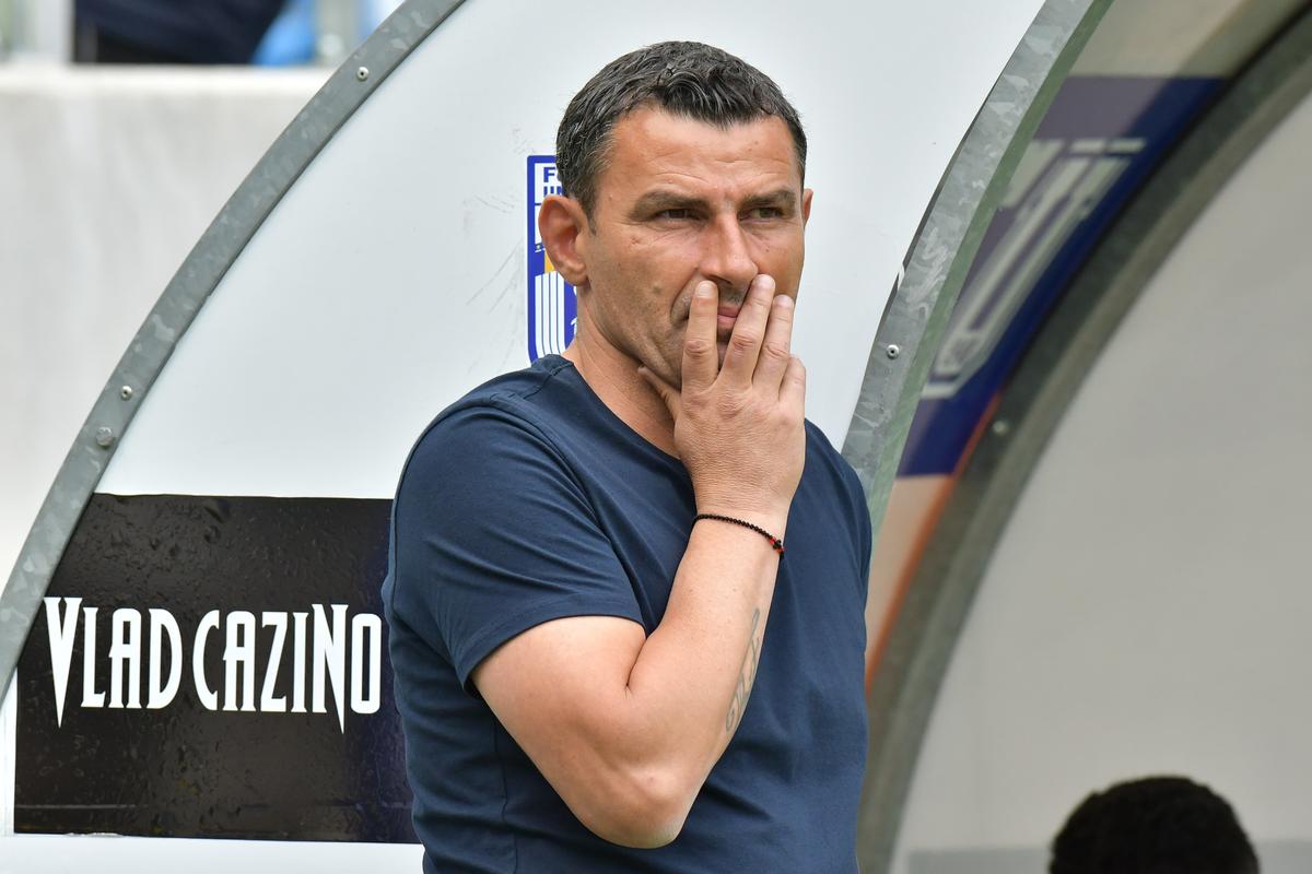 FCU Craiova - Dinamo, imagini de meci