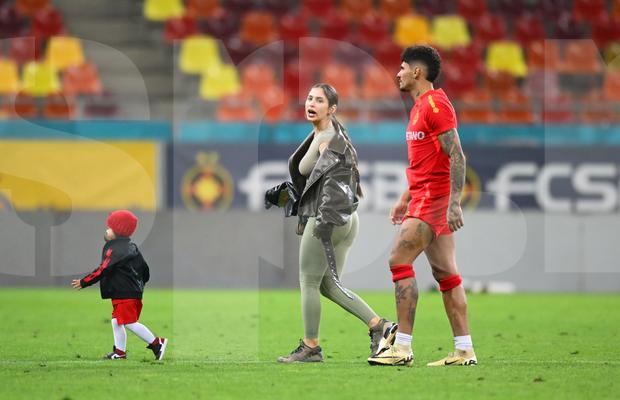 Imagini speciale pe Arena Națională » Cum au sărbătorit cei de la FCSB, în frunte cu Florinel Coman, alături de cei 45.000 de spectatori