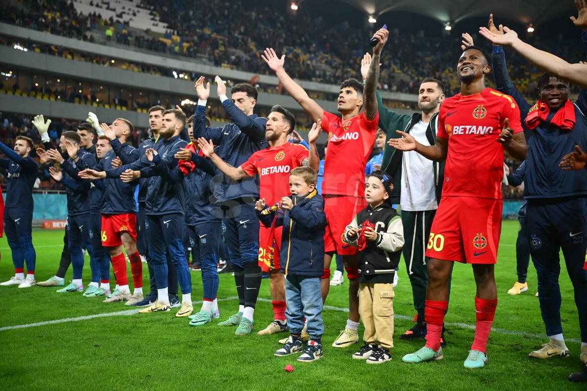 Discursul serii! Lecția lui Bogdan Lobonț în conferință, în timp ce patronul Șucu făcea praf arbitrajul: „Vă rog din suflet! Măi băieți...!”