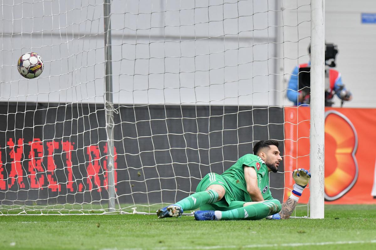 FCU Craiova - Dinamo, imagini de meci