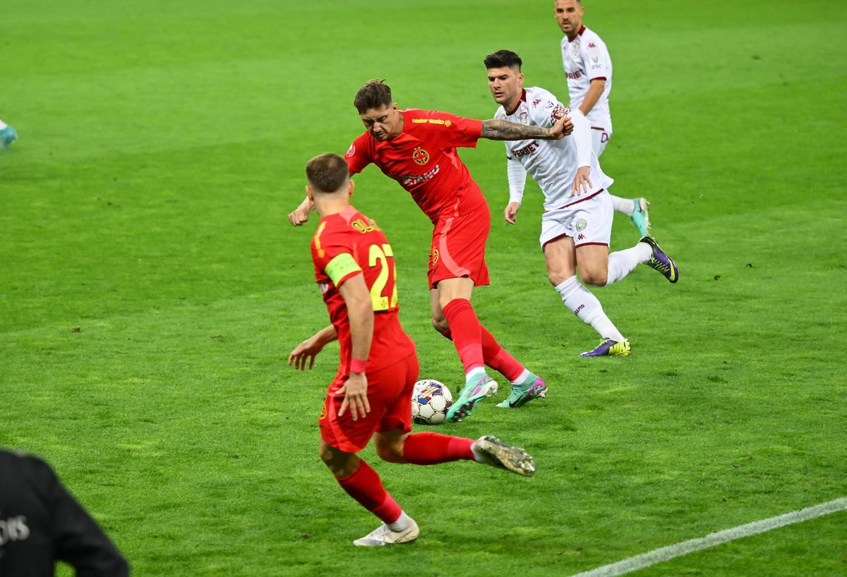 Cele mai spectaculoase imagini de la FCSB - Rapid
