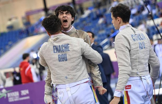 Echipa de sabie juniori a României a cucerit medalia de argint la Campionatele Mondiale de la Riad!