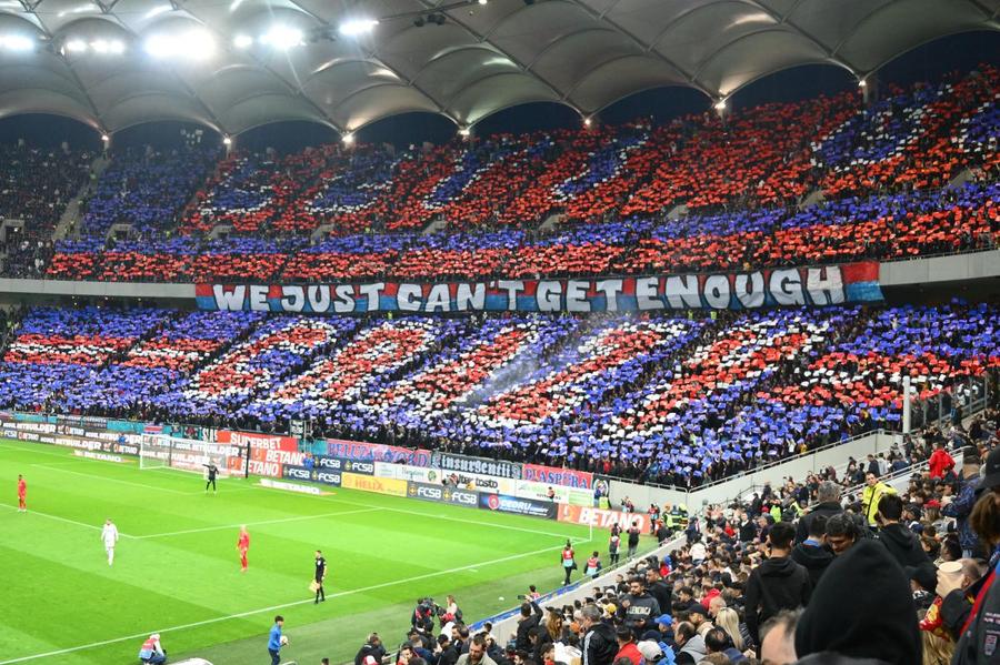 FOTO: Raed Krishan (GSP) Scenografia afișată de suporterii liderului FCSB la meciul cu Rapid + Cor de scandări rasiste pe Arena Națională
