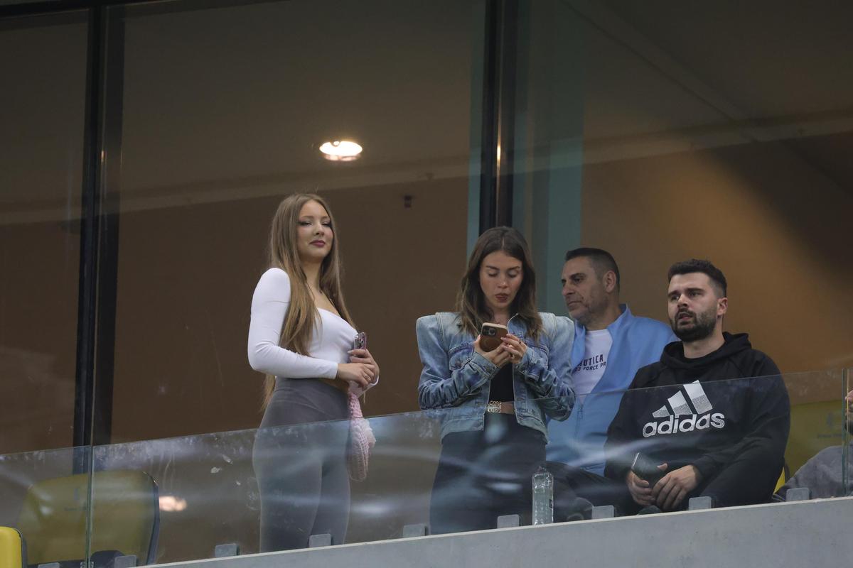 Nume cunoscute în tribunele Arenei Naționale la FCSB - CFR Cluj