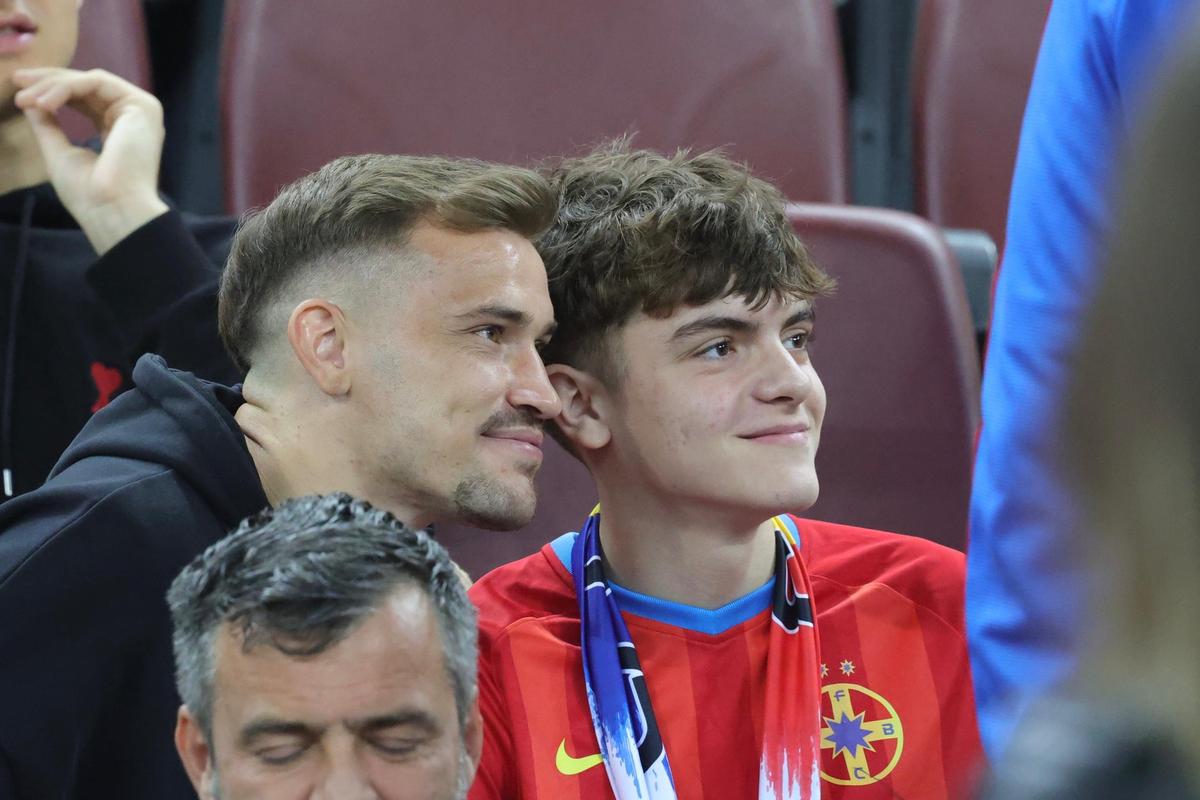 Nume cunoscute în tribunele Arenei Naționale la FCSB - CFR Cluj