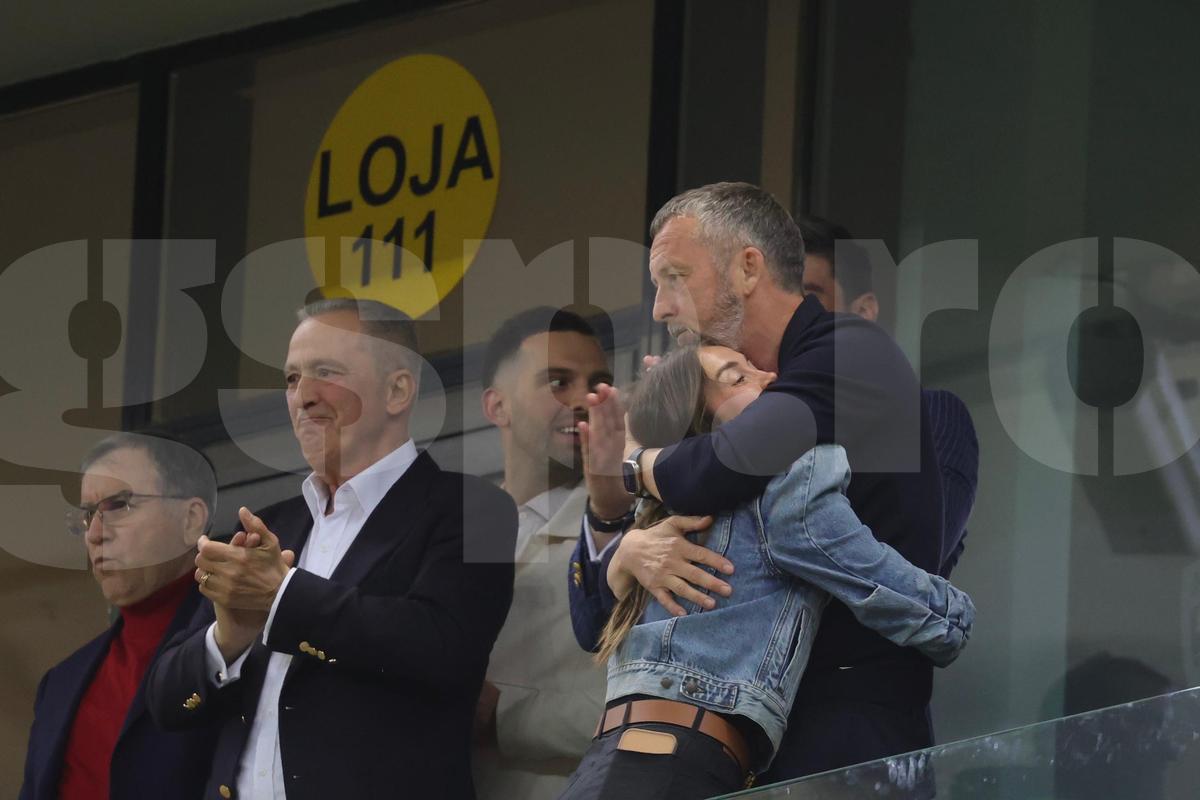 Nume cunoscute în tribunele Arenei Naționale la FCSB - CFR Cluj
