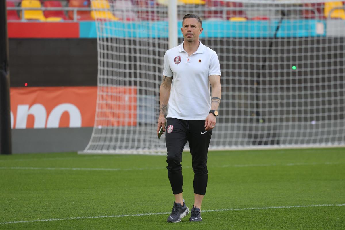 Imagini de la încălzire înainte de FCSB - CFR Cluj