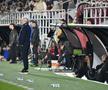 Incredibil ce a apărut pe ecusonul lui Șumudică la Rapid - U Cluj » Detaliul surprins de fotograful Gazetei